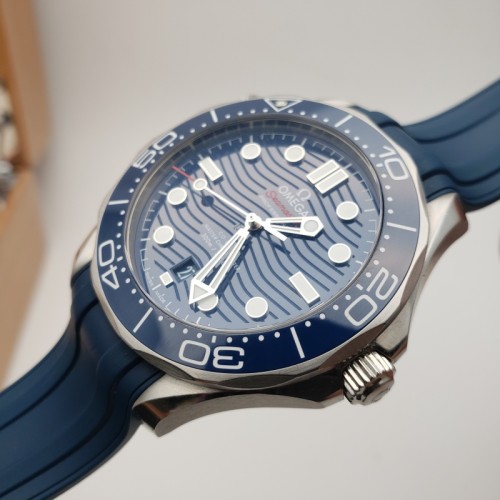 Omega Seamaster Diver 300M  210.32.42.20.03.001
