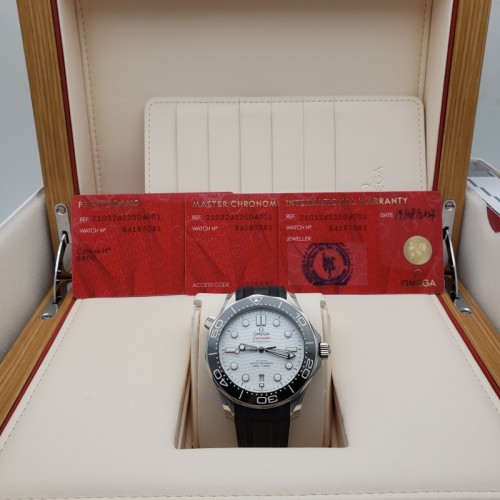 Omega Seamaster Diver 300M 210.32.42.20.04.001