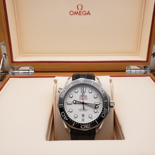 Omega Seamaster Diver 300M 210.32.42.20.04.001