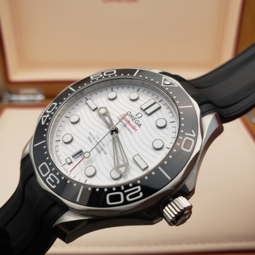Omega Seamaster Diver 300M 210.32.42.20.04.001