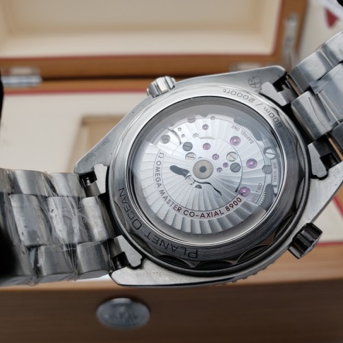 Omega Seamaster Planet Ocean  215.30.44.21.01.002