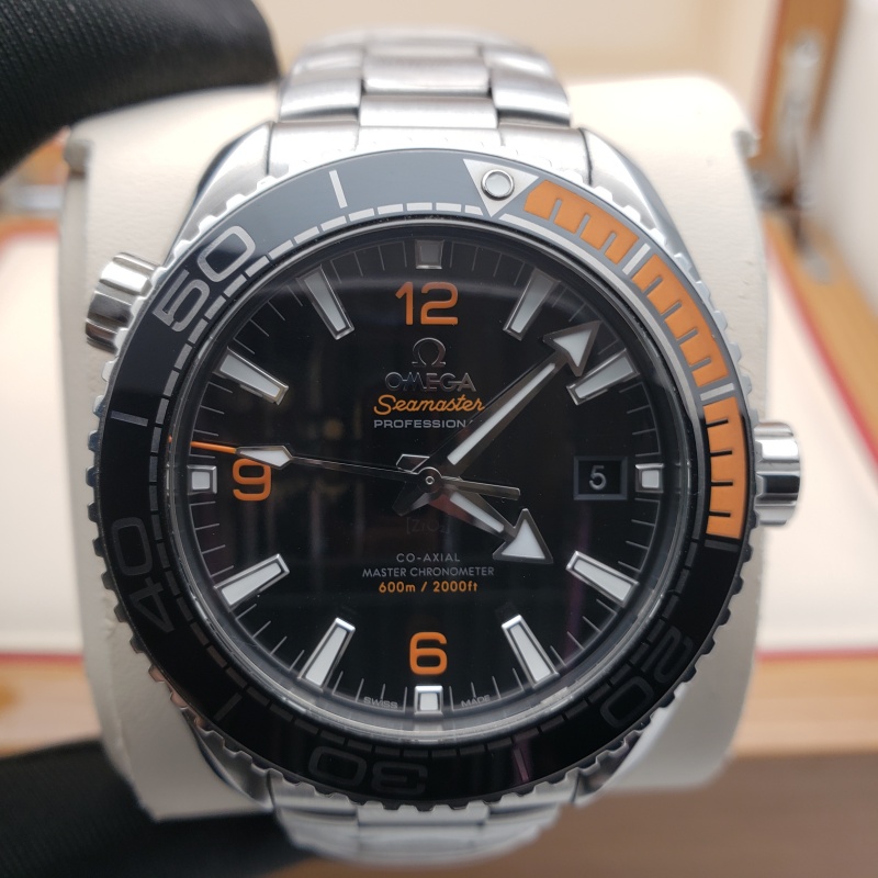 Omega Seamaster Planet Ocean  215.30.44.21.01.002