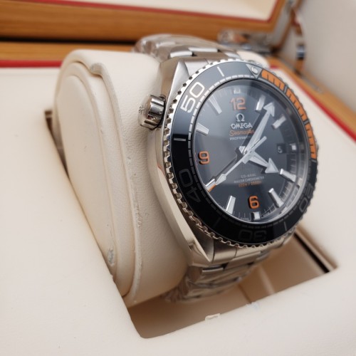 Omega Seamaster Planet Ocean  215.30.44.21.01.002