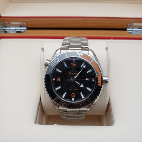 Omega Seamaster Planet Ocean  215.30.44.21.01.002