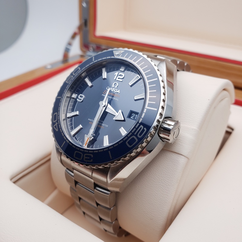 Omega Seamaster Planet Ocean 215.30.44.21.03.001 