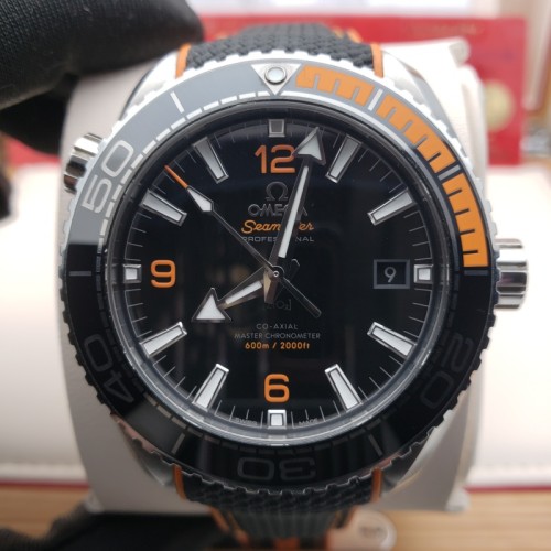 Omega Seamaster Planet Ocean 215.32.44.21.01.001