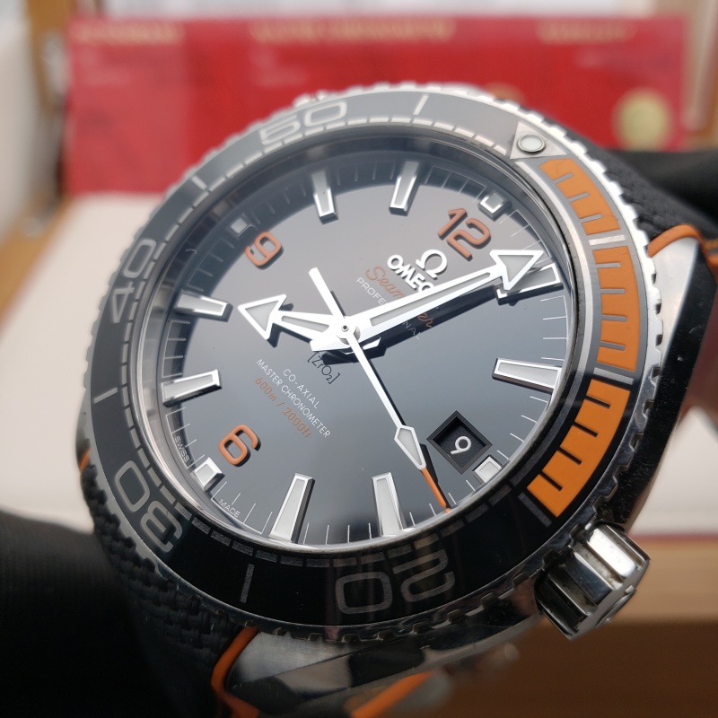 Omega Seamaster Planet Ocean 215.32.44.21.01.001 