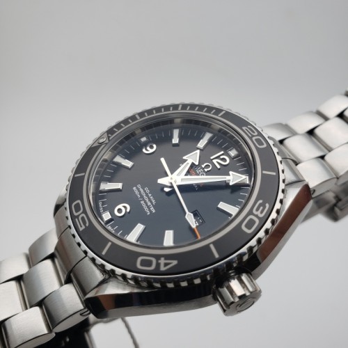 Omega Seamaster Planet Ocean 232.30.38.20.01.001