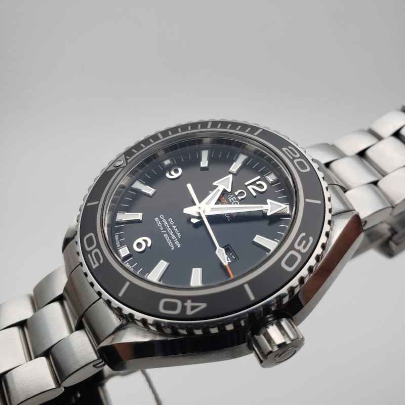 Omega Seamaster Planet Ocean 232.30.38.20.01.001 