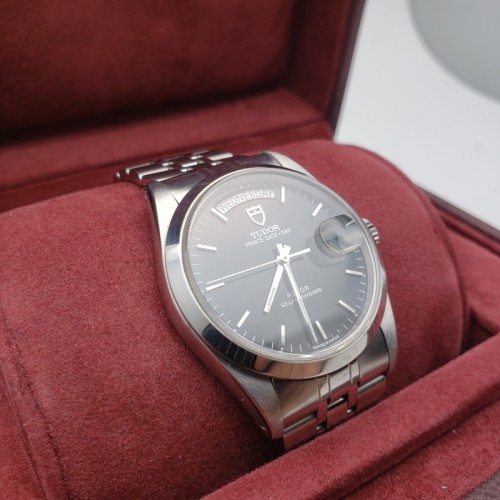 Tudor Prince Date Day 76200