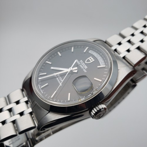 Tudor Prince Date Day 76200