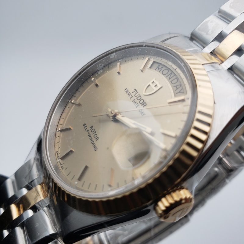 Tudor Prince Date 76213-H206630 