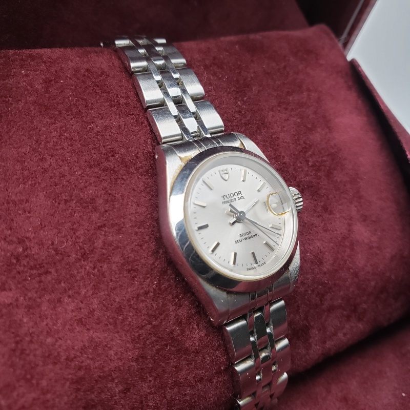 Tudor Prince Date 92400 