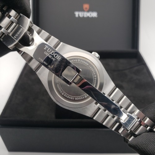 Tudor Royal M28600-0005