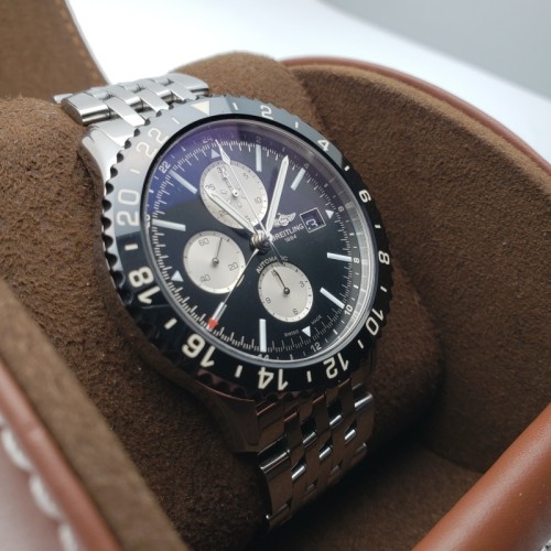 Breitling Chronoliner  Y2431012/BE10