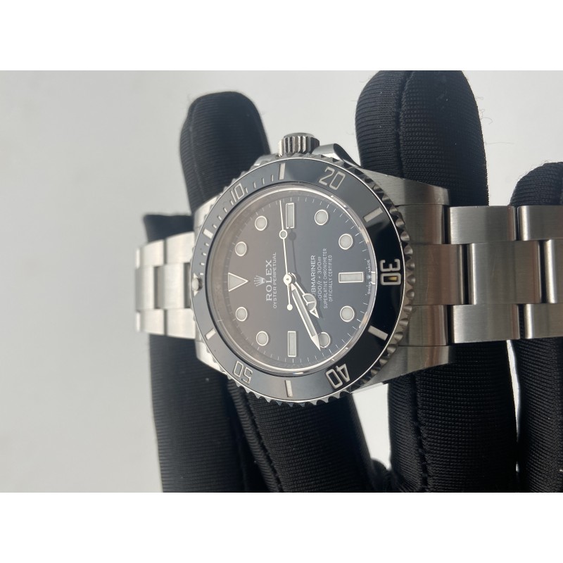 Rolex Submariner (No Date)-124060 