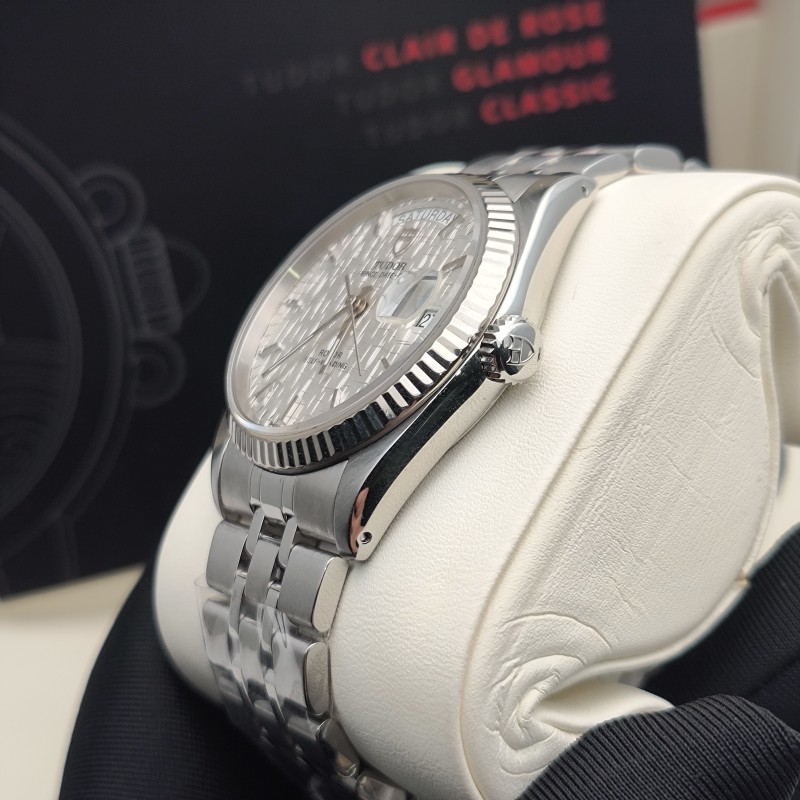 Tudor Prince Date m76214-0009 