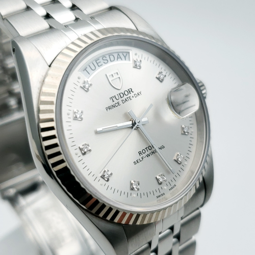 Tudor Prince Date Day M76214-62480