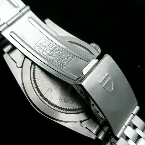 Tudor Prince Date Day M76214-62480