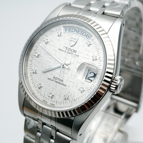 Tudor Prince Date Day M76214-0015