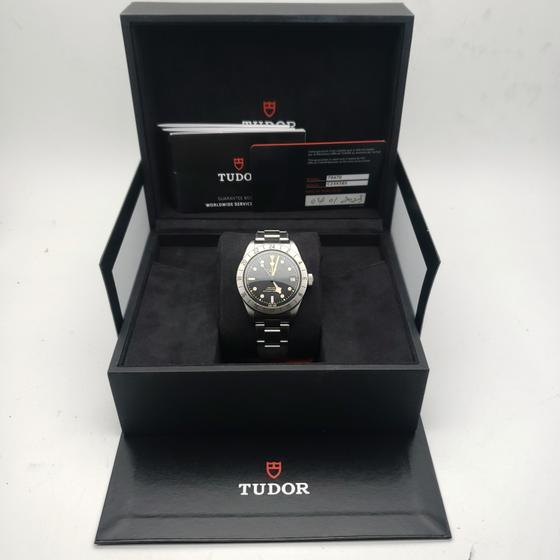 TUDOR Black Bay Pro 79470-0001 