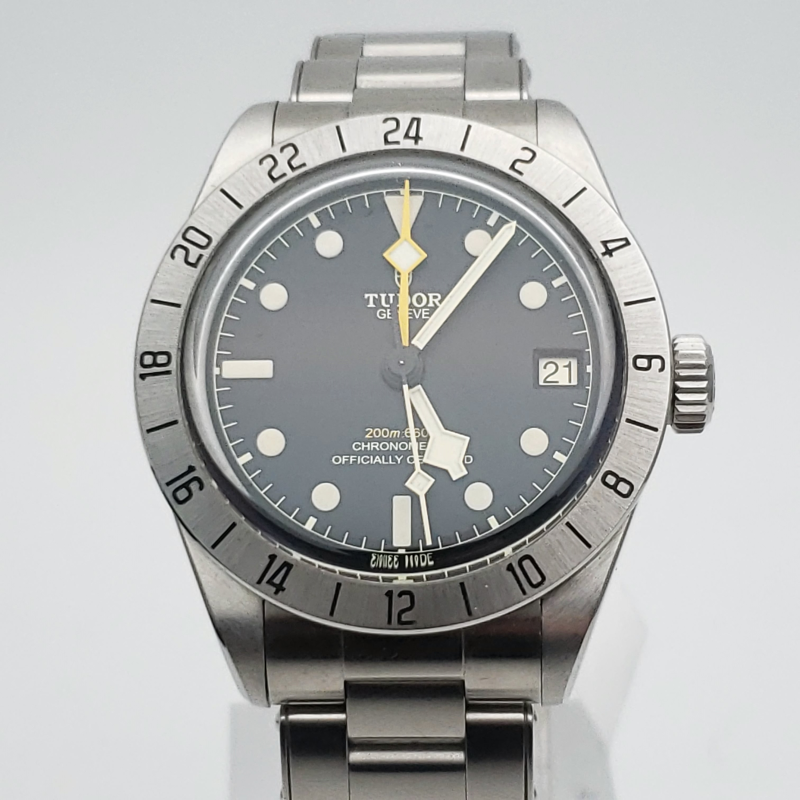 TUDOR Black Bay Pro 79470-0001