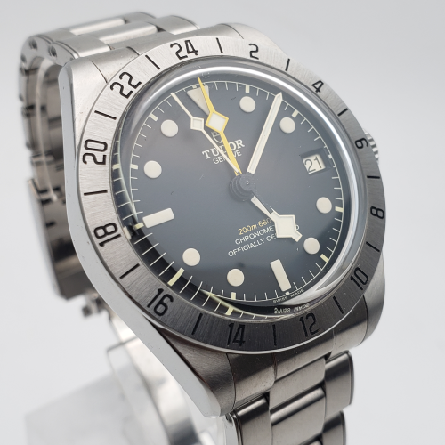 TUDOR Black Bay Pro 79470-0001