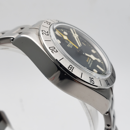 TUDOR Black Bay Pro 79470-0001