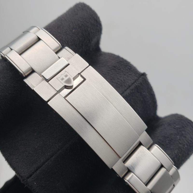 TUDOR Black Bay Pro 79470-0001 