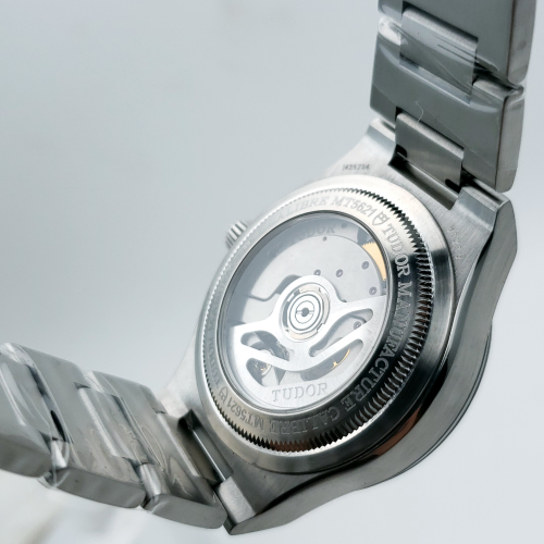 TUDOR  North Flag 91210N-0001