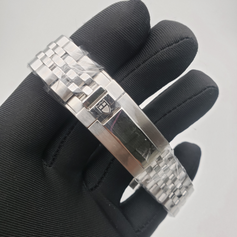 Tudor Black Bay 