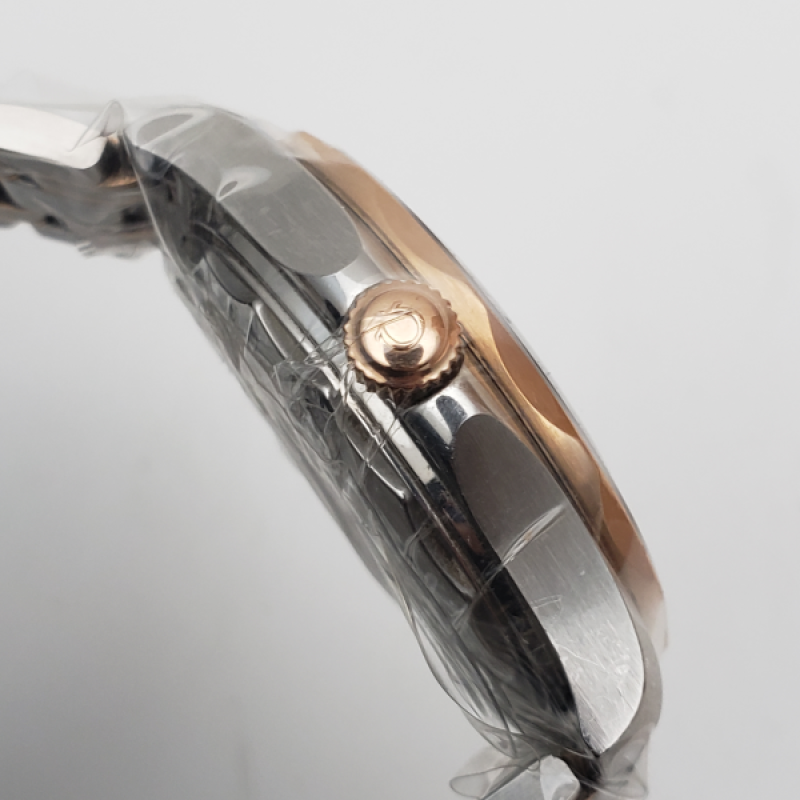 Omega  Seamaster Diver 300 M  