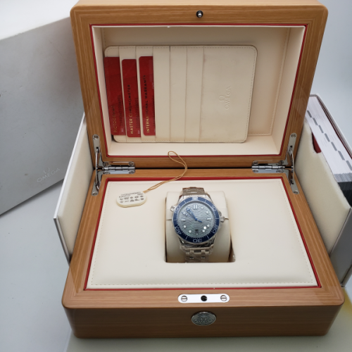 Omega Seamaster Diver 300 M 