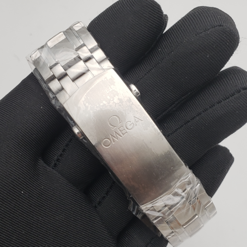 Omega Seamaster Diver 300 M  