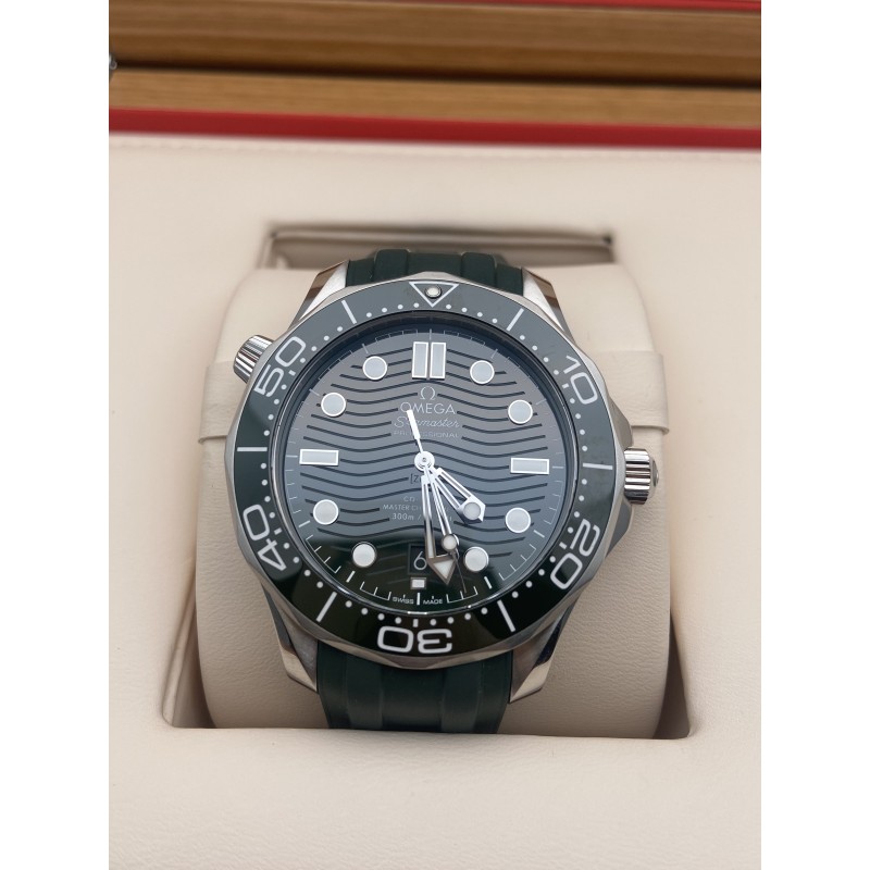 Omega Seamaster Diver 300 M-210.30.42.20.10.001