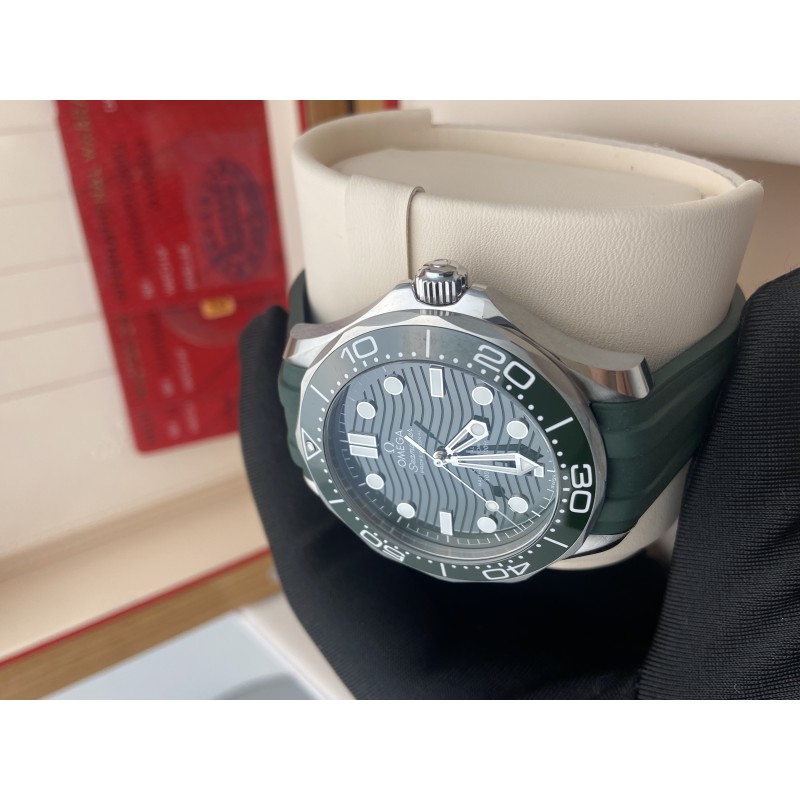 Omega Seamaster Diver 300 M-210.30.42.20.10.001 