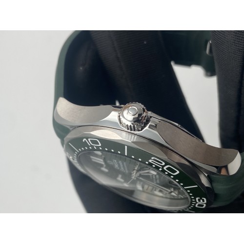 Omega Seamaster Diver 300 M-210.30.42.20.10.001