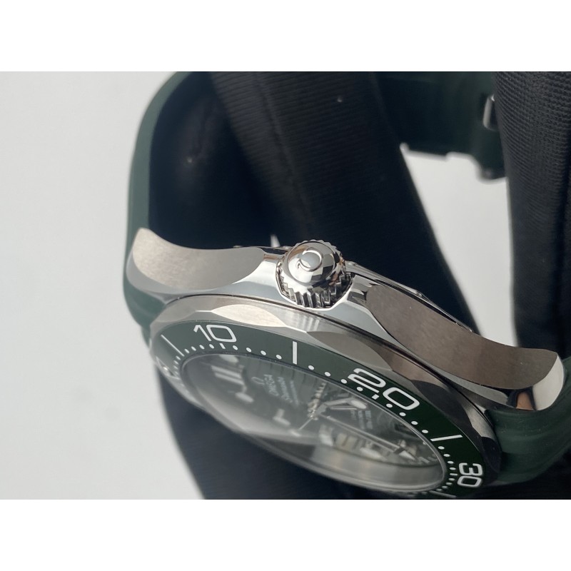 Omega Seamaster Diver 300 M-210.30.42.20.10.001 