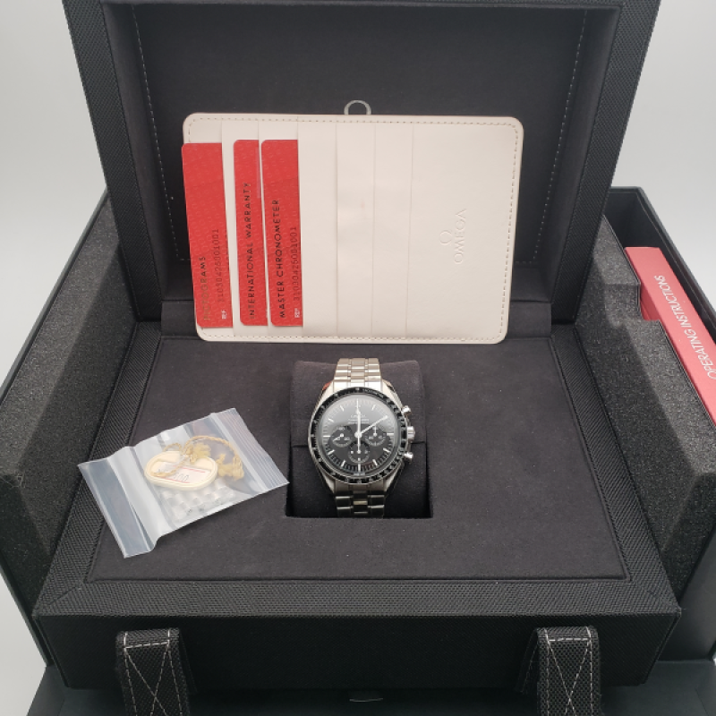 Omega Speedmaster Professional Moonwatch 