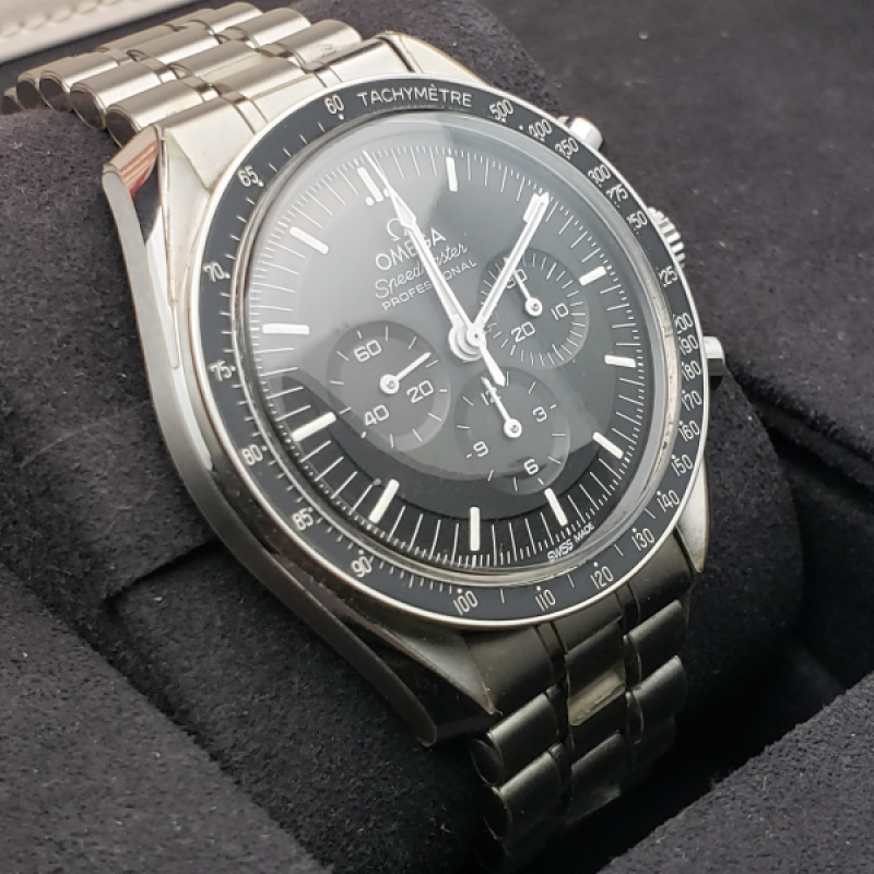 Omega Speedmaster Professional Moonwatch 