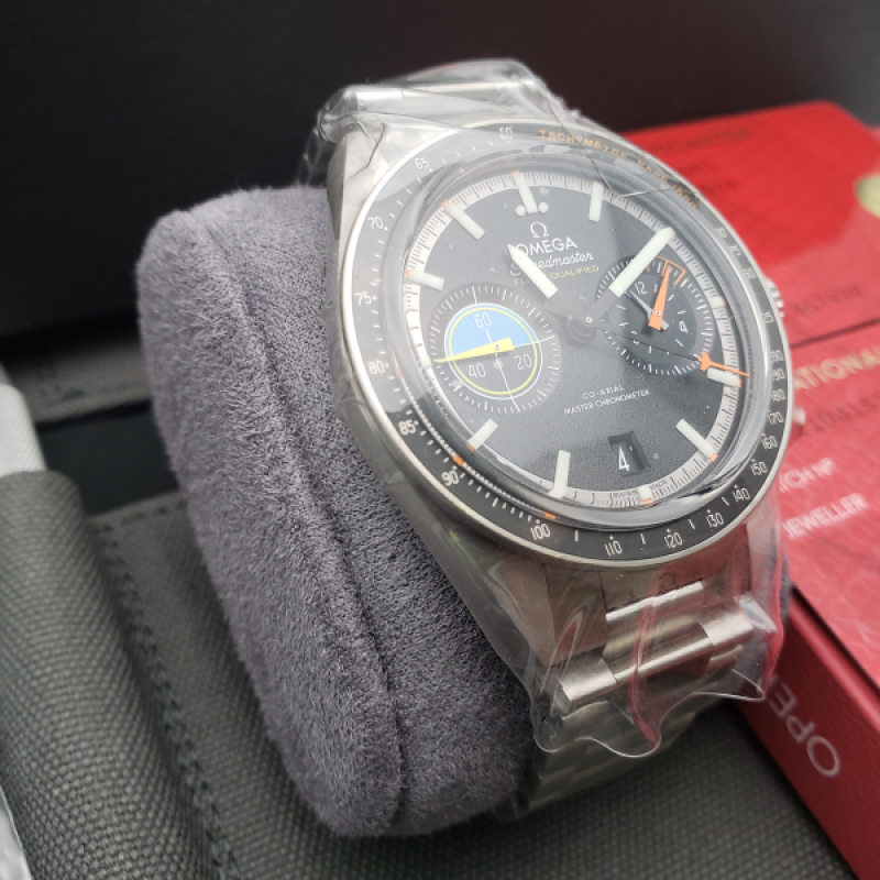 Omega Speedmaster  