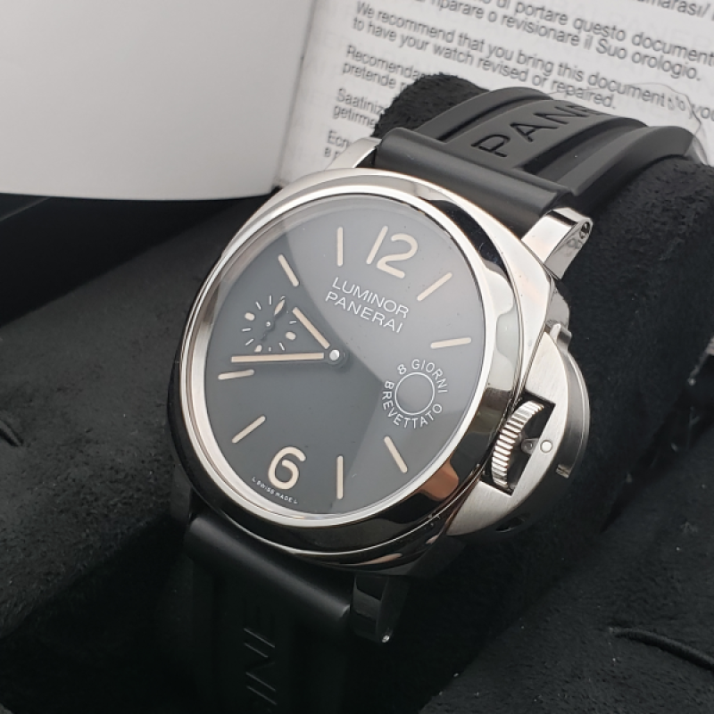 Panerai Luminor 