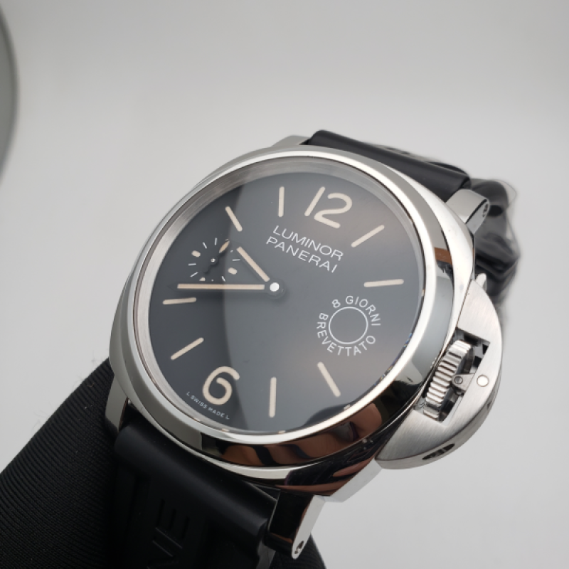 Panerai Luminor 