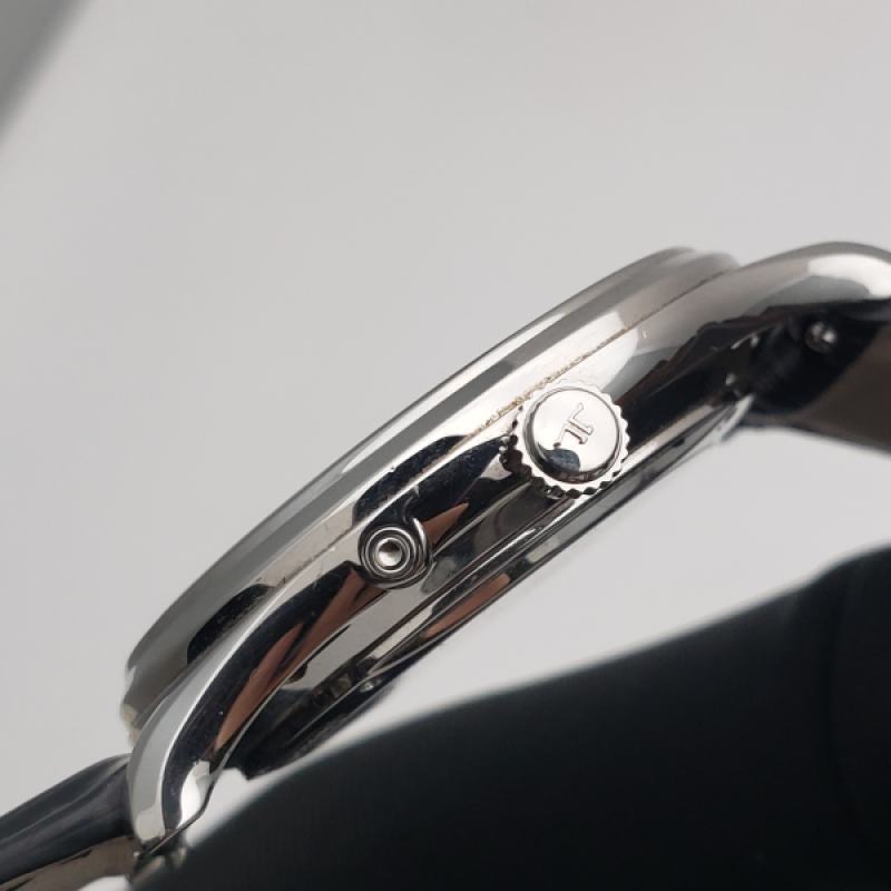Jaeger-LeCoultre Master Ultra Thin  